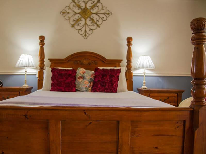 Inn The Tuarts Guest Lodge Busselton Accommodation - Adults Only Dış mekan fotoğraf