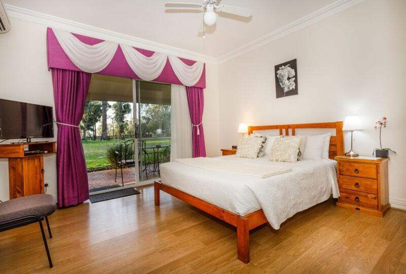 Inn The Tuarts Guest Lodge Busselton Accommodation - Adults Only Dış mekan fotoğraf