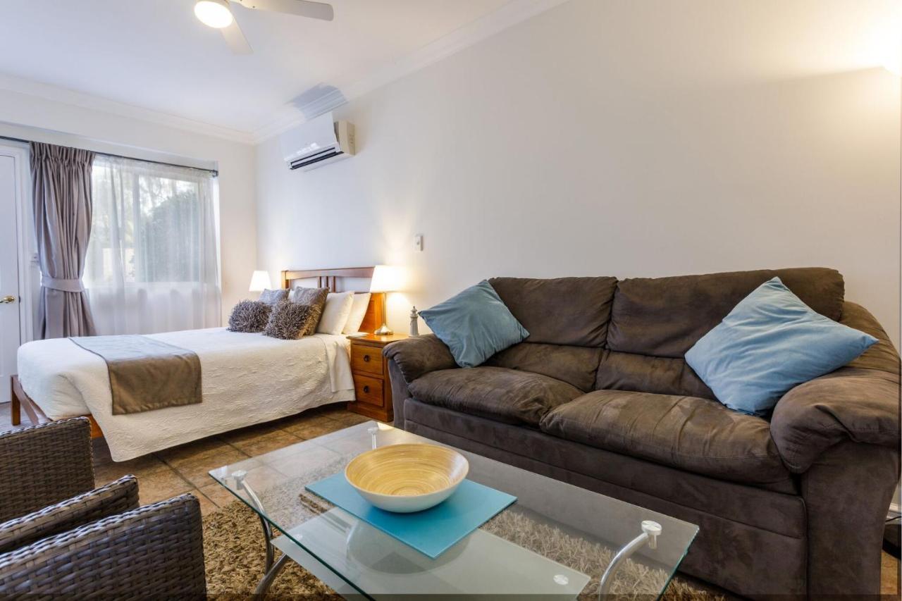 Inn The Tuarts Guest Lodge Busselton Accommodation - Adults Only Dış mekan fotoğraf